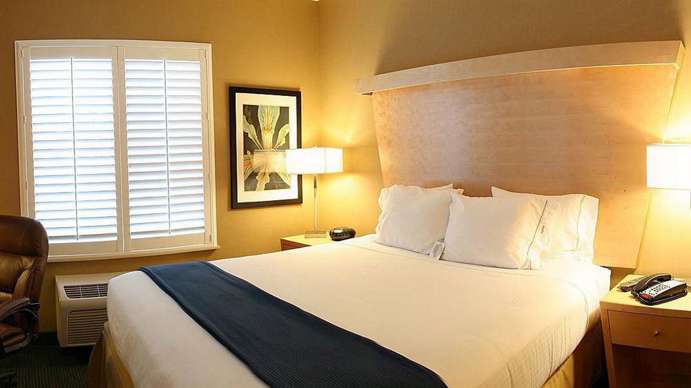 Holiday Inn Express Hotel & Suites Modesto-Salida By Ihg Zewnętrze zdjęcie